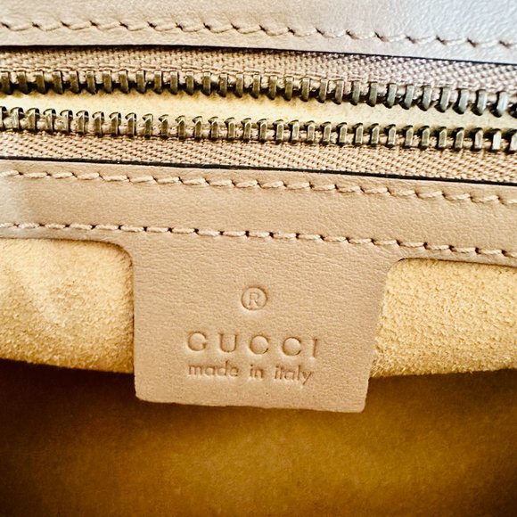 NWOT AUTH GUCCI GG MARMONT SMALL TOP HANDLE SATCHEL SHOULDER BAG 498110.204991 - Picture 12 of 14